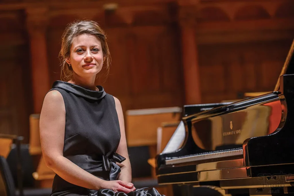 Ruxandra Huma, Royal Opera Mozart Concert, Cadogan Hall, 2014